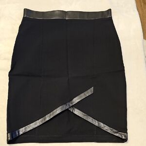 Elegant Black Skirt with Leather Trim